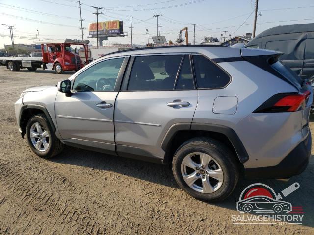 2T3P1RFV1MW242977 2021 TOYOTA RAV4 photo no. 2