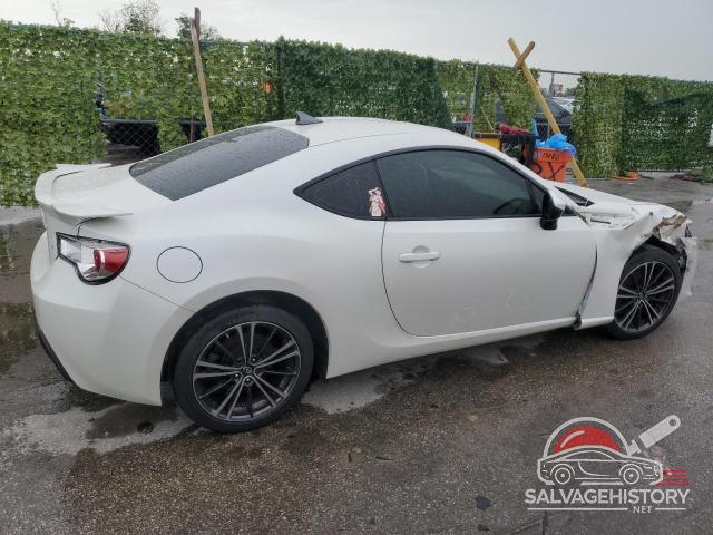 JF1ZNAA15D1716758 2013 TOYOTA SCION photo no. 3