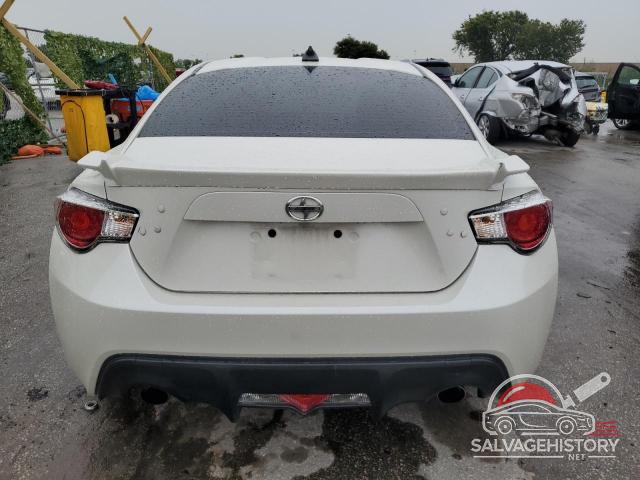 JF1ZNAA15D1716758 2013 TOYOTA SCION photo no. 6
