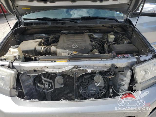 5TDDW5G17BS040930 2011 TOYOTA SEQUOIA photo no. 12