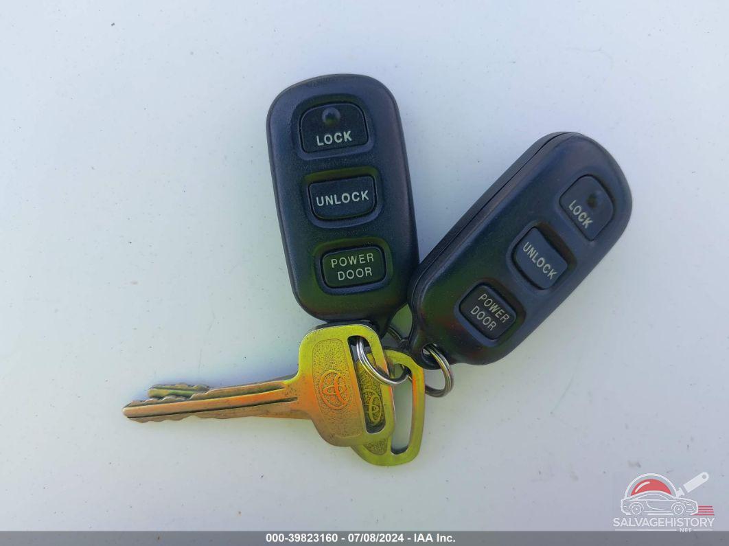 4T3ZF13C12U507893 2002 TOYOTA SIENNA photo no. 11
