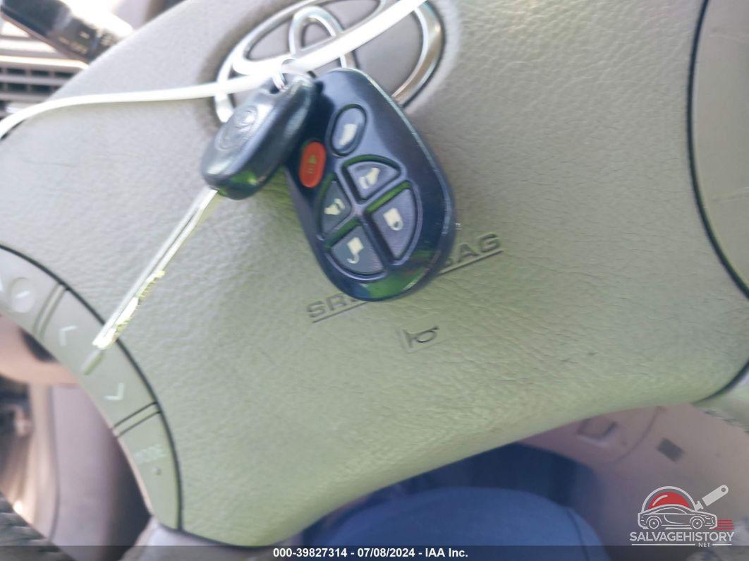 5TDZA22C84S035010 2004 TOYOTA SIENNA photo no. 11