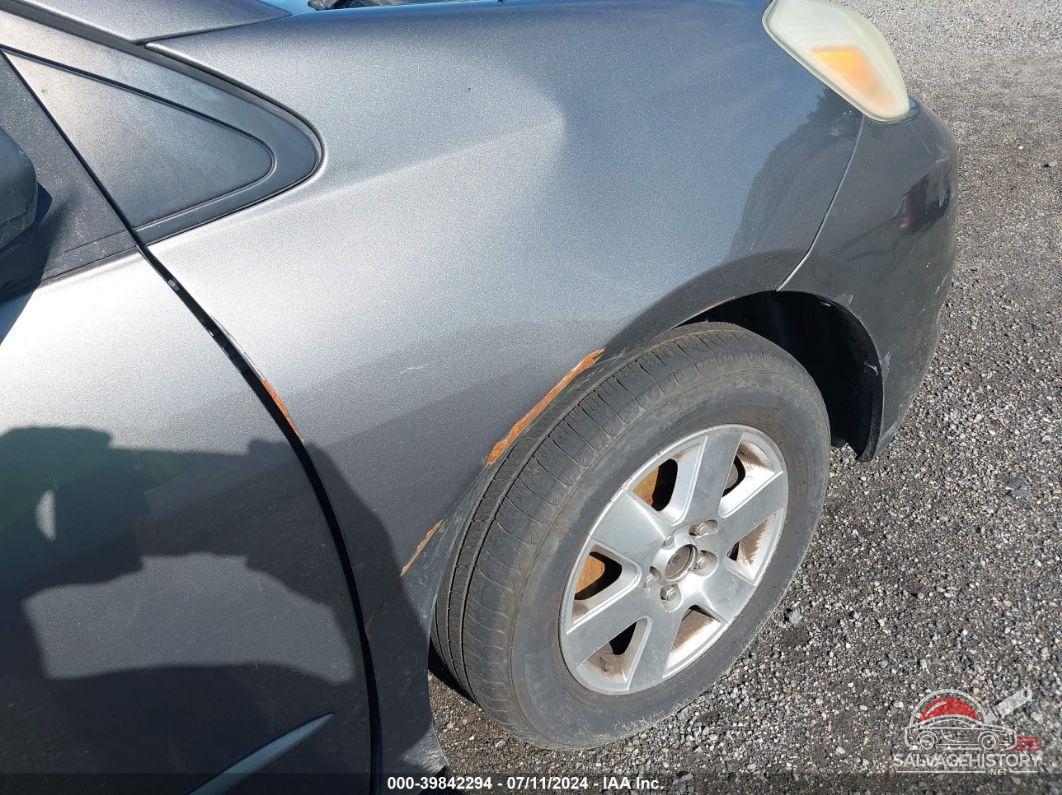 5TDZA22C94S157035 2004 TOYOTA SIENNA photo no. 6