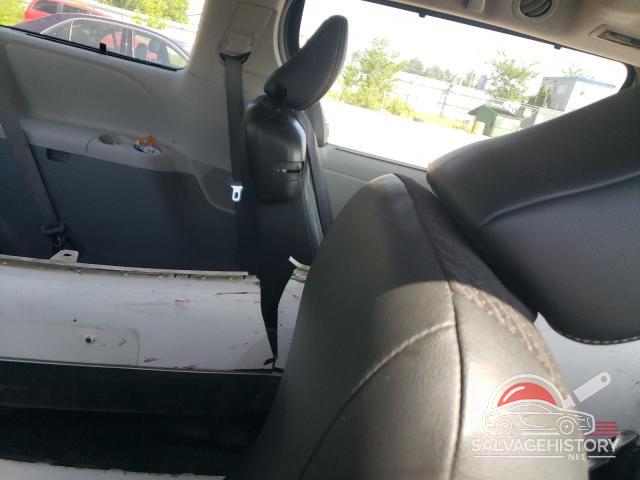 5TDXK3DCXDS326583 2013 TOYOTA SIENNA photo no. 13