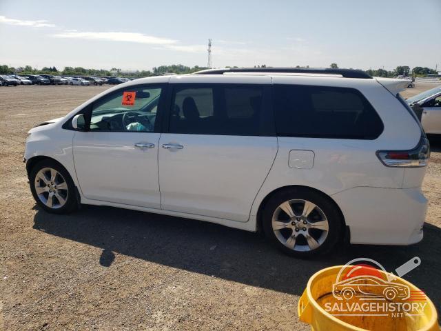 5TDXK3DCXDS326583 2013 TOYOTA SIENNA photo no. 2