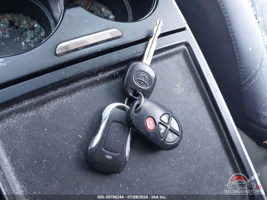 5TDKK3DC2ES424728 2014 TOYOTA SIENNA photo no. 11