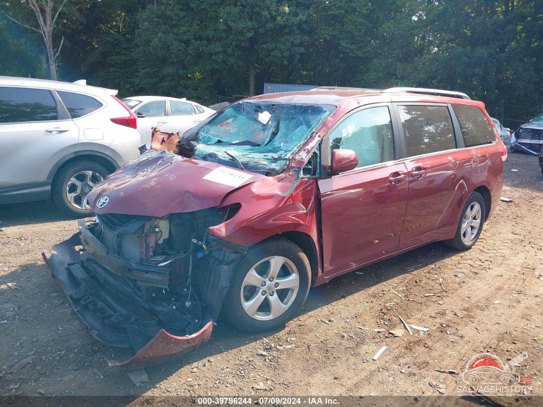 5TDKK3DC2ES424728 2014 TOYOTA SIENNA photo no. 2
