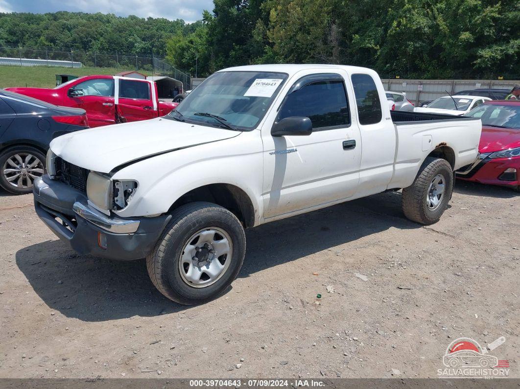 4TAWN72N2YZ589326 2000 TOYOTA TACOMA photo no. 2