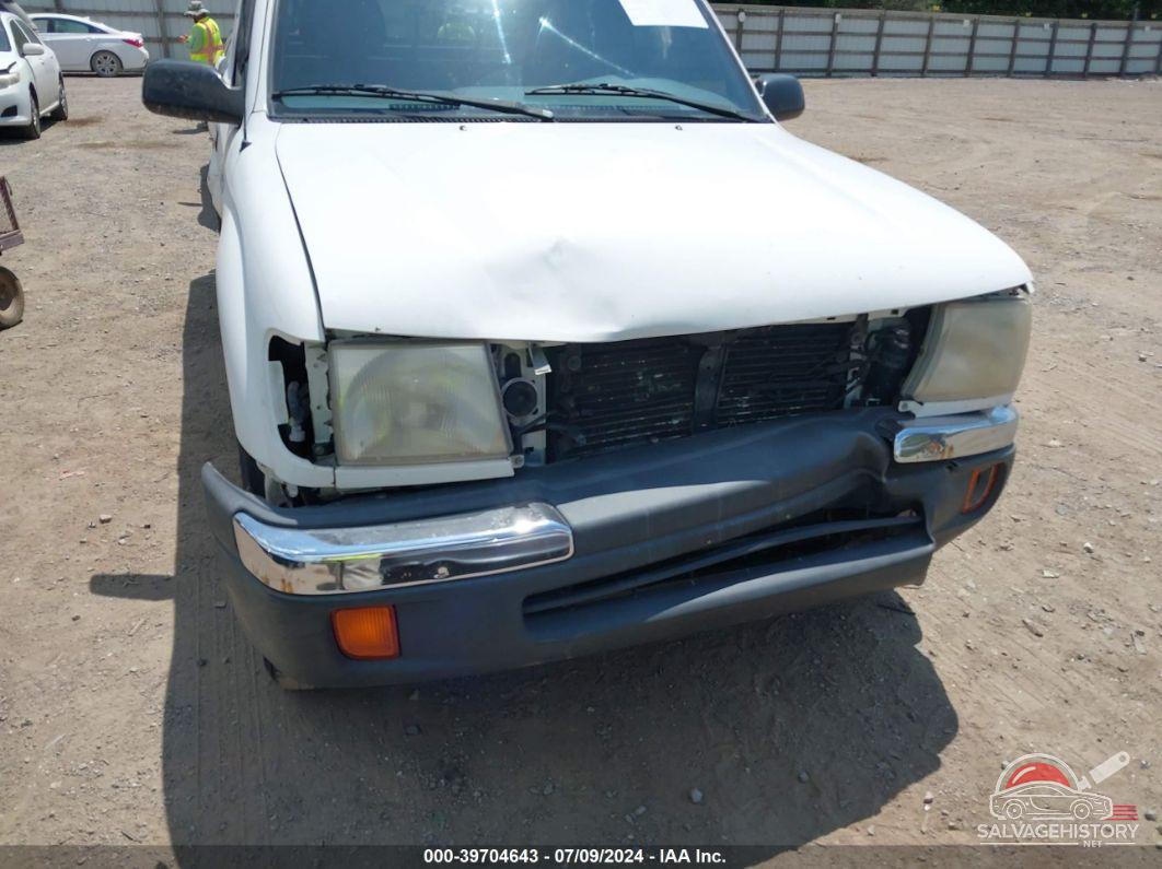 4TAWN72N2YZ589326 2000 TOYOTA TACOMA photo no. 6