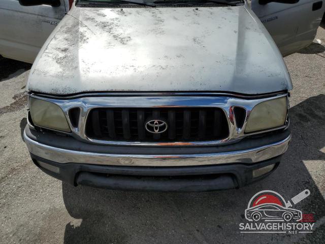 5TEWN72N82Z041086 2002 TOYOTA TACOMA photo no. 11