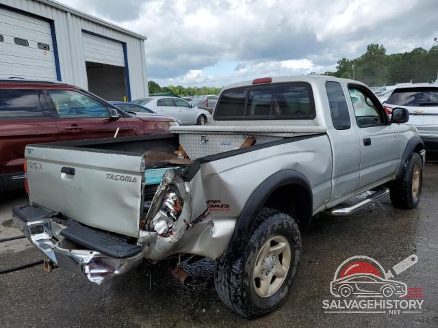 5TEWN72N82Z041086 2002 TOYOTA TACOMA photo no. 3