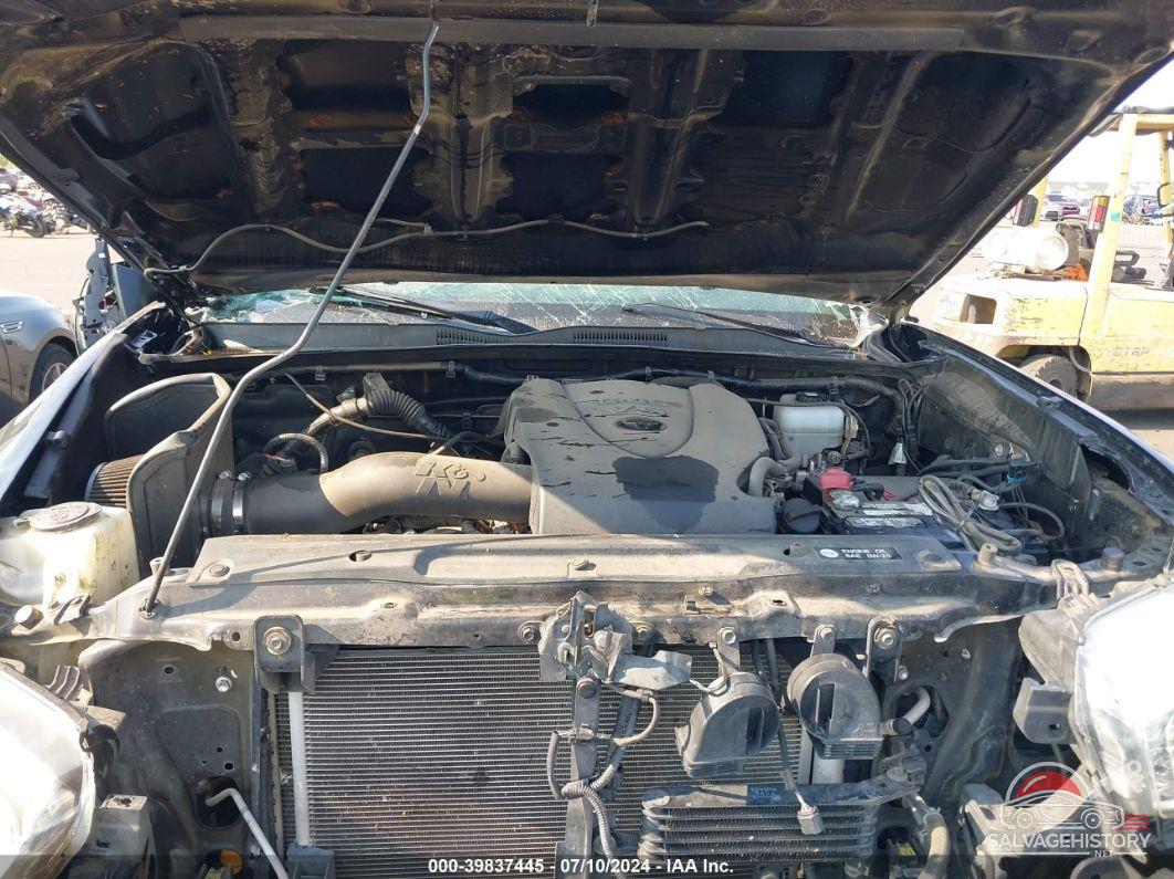 3TMDZ5BN8JM044176 2018 TOYOTA TACOMA photo no. 10
