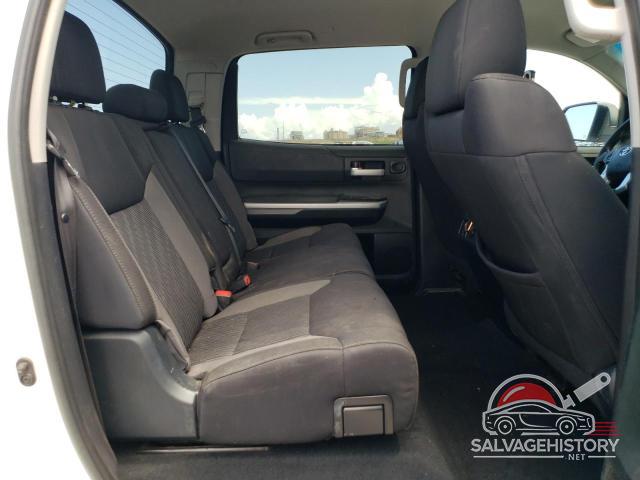 5TFDW5F12GX572301 2016 TOYOTA TUNDRA photo no. 10