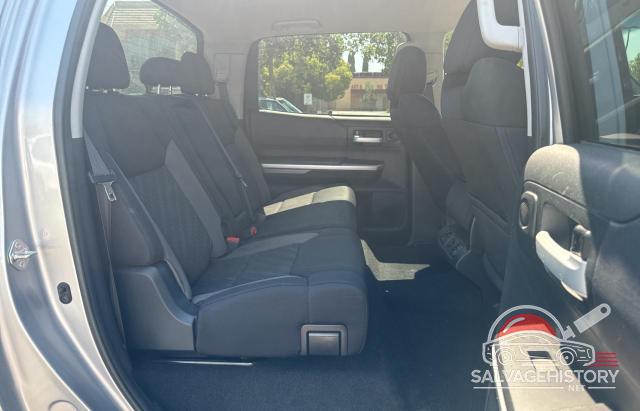 5TFDY5F13HX661192 2017 TOYOTA TUNDRA photo no. 6