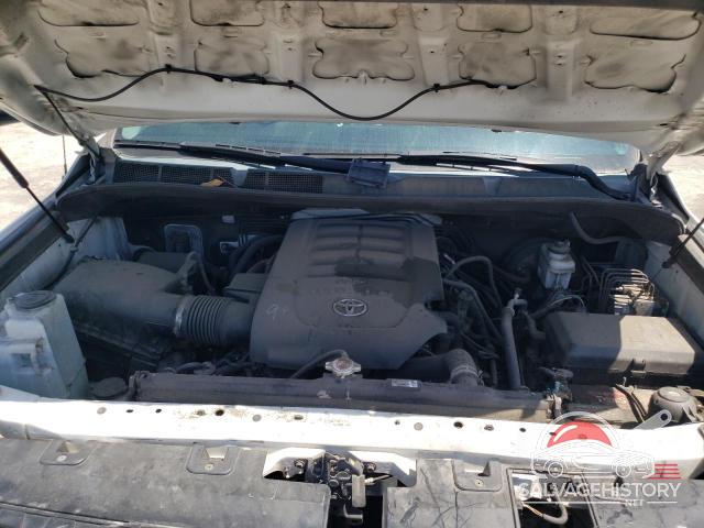 5TFRM5F16JX132651 2018 TOYOTA TUNDRA photo no. 11