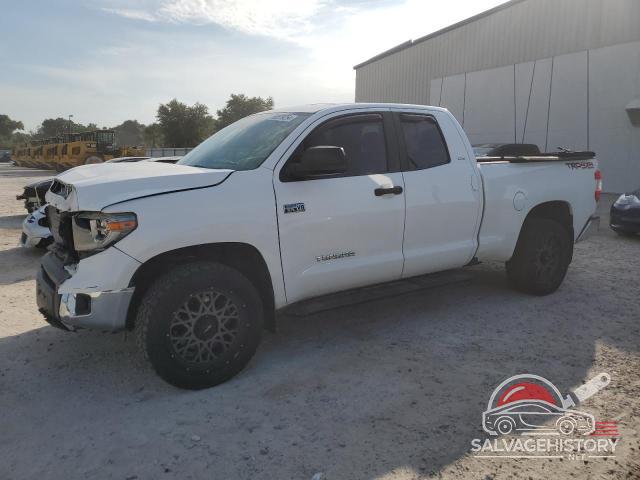 5TFUW5F12JX688900 2018 TOYOTA TUNDRA photo no. 17