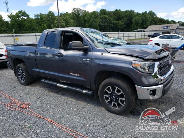5TFUY5F1XJX697502 2018 TOYOTA TUNDRA photo no. 4