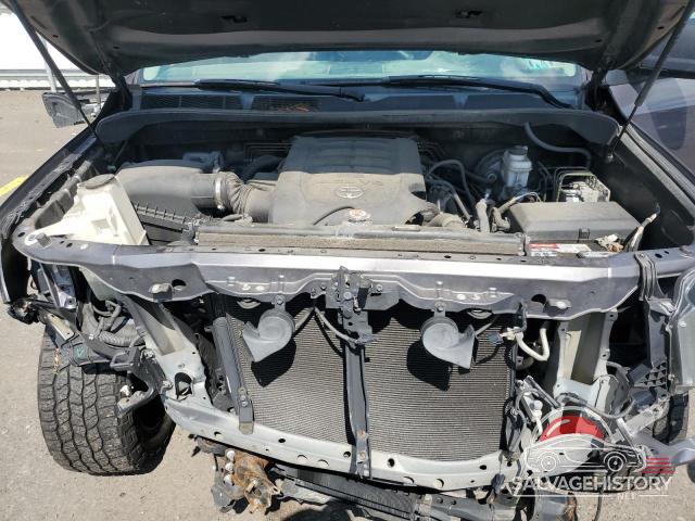 5TFRM5F19KX136842 2019 TOYOTA TUNDRA photo no. 11