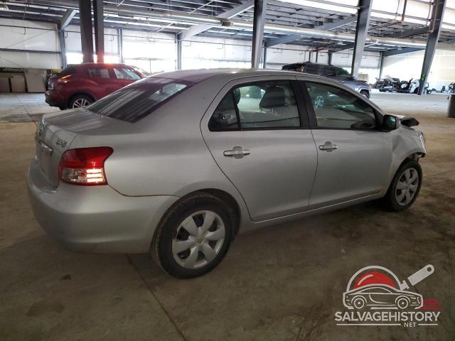 JTDBT903184004691 2008 TOYOTA YARIS photo no. 3