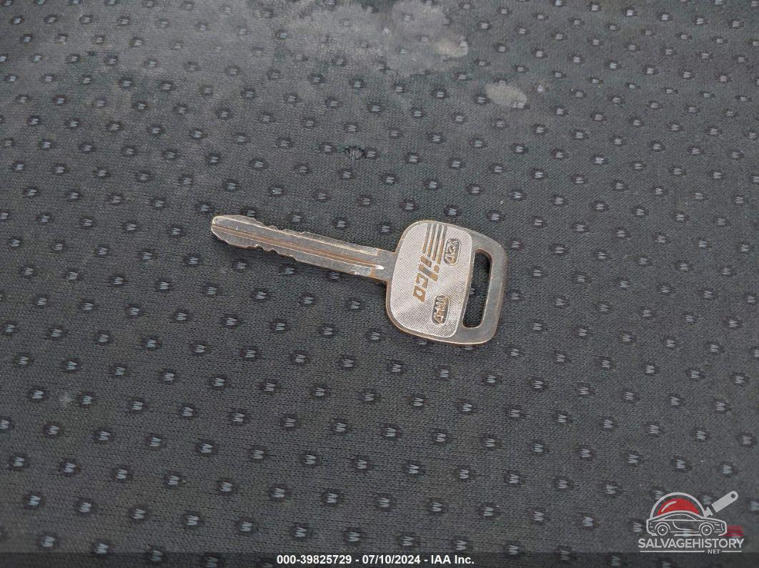JTDJT923085220034 2008 TOYOTA YARIS photo no. 11