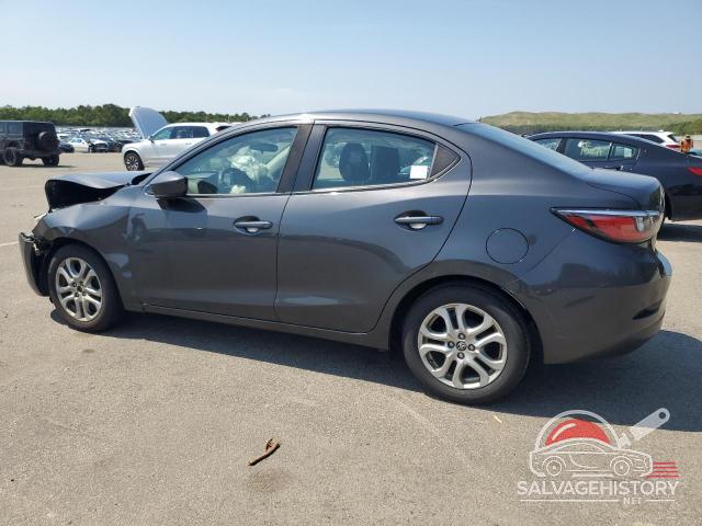 3MYDLBYV5HY174900 2017 TOYOTA YARIS photo no. 2