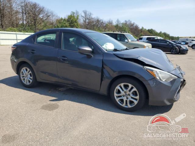 3MYDLBYV5HY174900 2017 TOYOTA YARIS photo no. 4