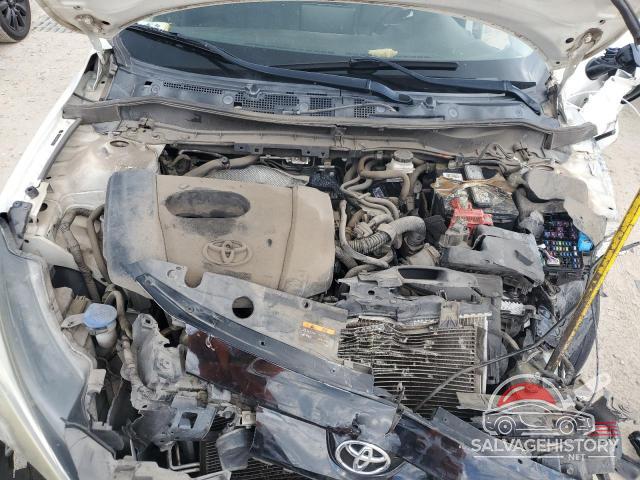 3MYDLBYV8HY158139 2017 TOYOTA YARIS photo no. 11