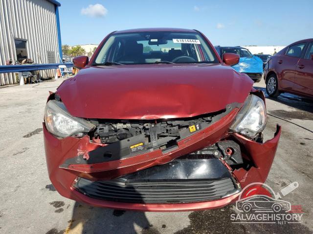 3MYDLBYVXJY318429 2018 TOYOTA YARIS photo no. 5