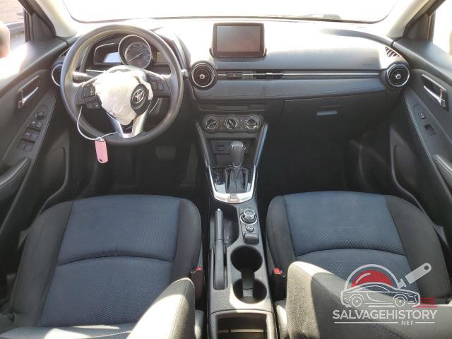 3MYDLBYVXJY318429 2018 TOYOTA YARIS photo no. 8