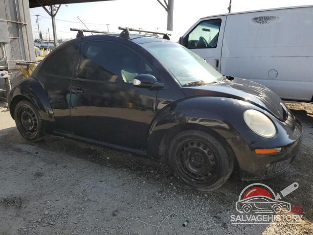 3VWPW3AGXAM007608 2010 VOLKSWAGEN BEETLE photo no. 4