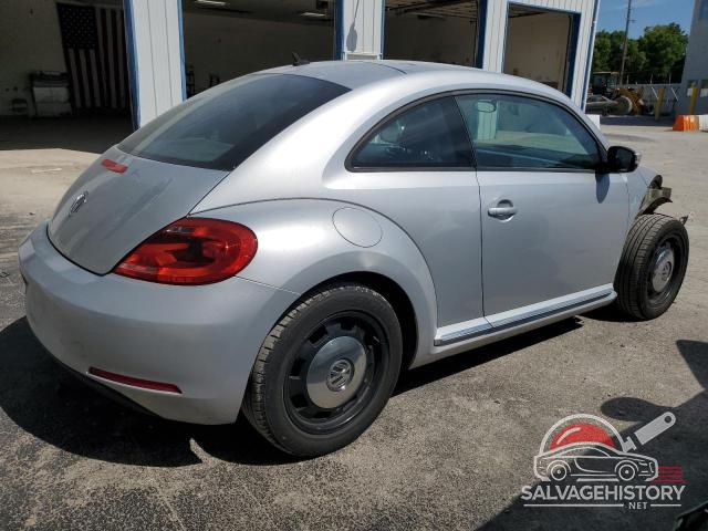 3VWJP7AT9CM621270 2012 VOLKSWAGEN BEETLE photo no. 3