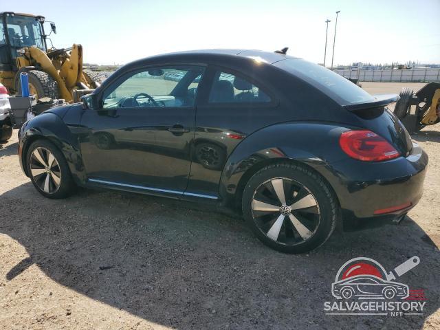 3VWV67AT0CM661371 2012 VOLKSWAGEN BEETLE photo no. 2