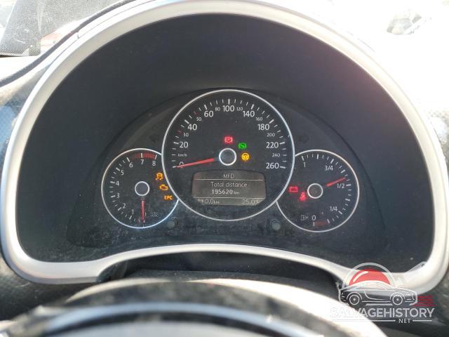 3VWV67AT0CM661371 2012 VOLKSWAGEN BEETLE photo no. 9