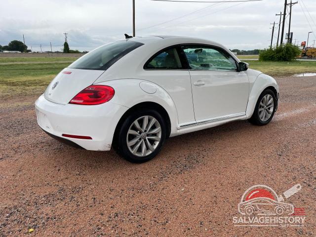 3VWJL7AT9DM674404 2013 VOLKSWAGEN BEETLE photo no. 4