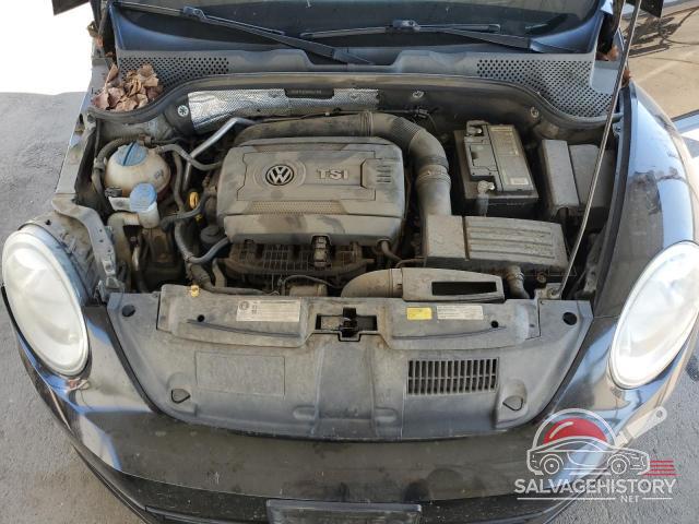 3VWF17AT0FM647929 2015 VOLKSWAGEN BEETLE photo no. 11