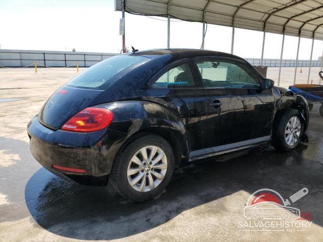 3VWF17AT0FM647929 2015 VOLKSWAGEN BEETLE photo no. 3