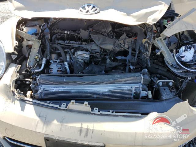3VWFD7AT3KM705288 2019 VOLKSWAGEN BEETLE photo no. 11