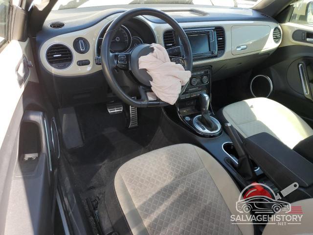 3VWFD7AT3KM705288 2019 VOLKSWAGEN BEETLE photo no. 8