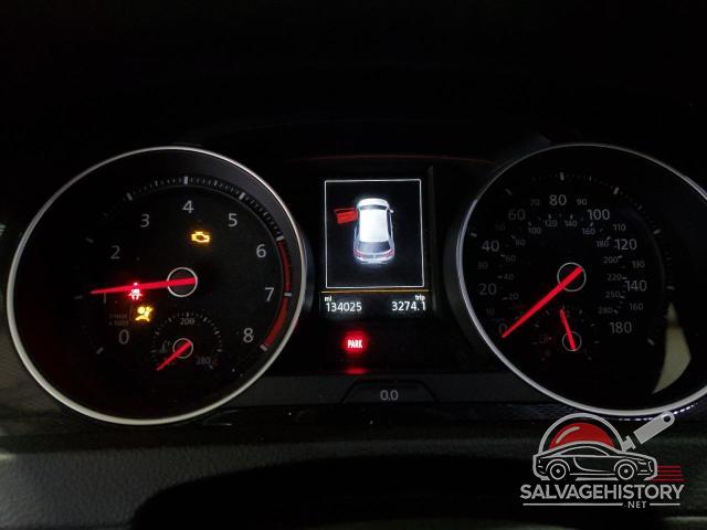 3VWYT7AU9GM052655 2016 VOLKSWAGEN GTI photo no. 9