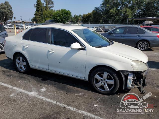 3VWRZ71K98M049225 2008 VOLKSWAGEN JETTA photo no. 4