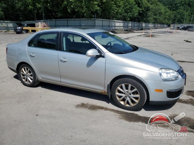 3VWRZ7AJ5AM067878 2010 VOLKSWAGEN JETTA photo no. 4