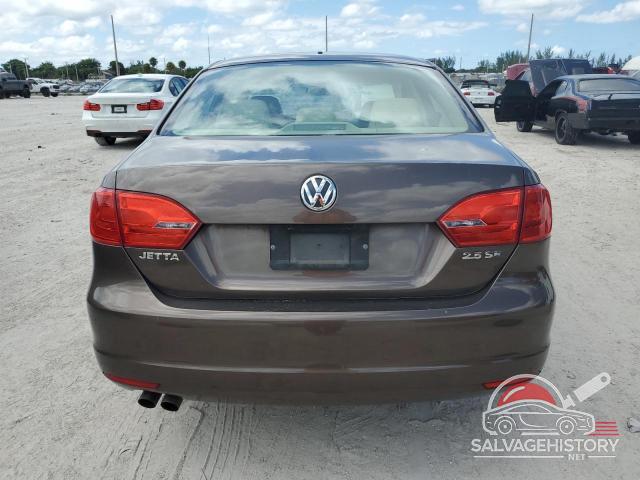 3VWBX7AJ7BM112831 2011 VOLKSWAGEN JETTA photo no. 6