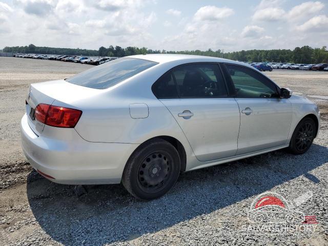 3VWDX7AJ3BM338633 2011 VOLKSWAGEN JETTA photo no. 3
