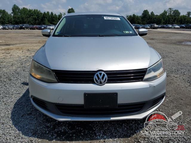 3VWDX7AJ3BM338633 2011 VOLKSWAGEN JETTA photo no. 5