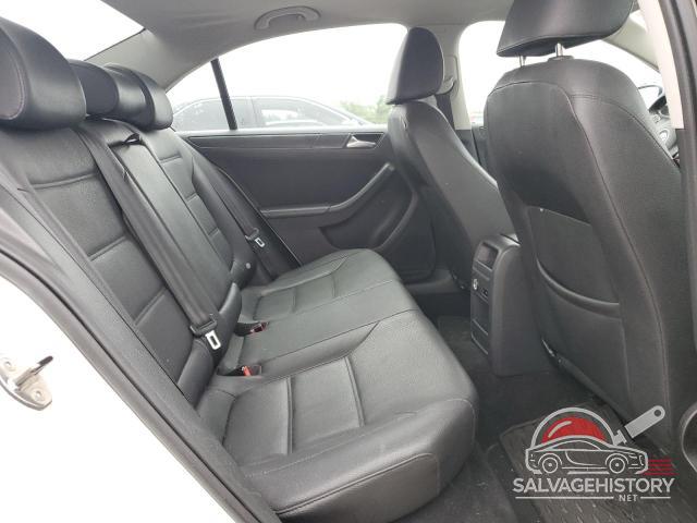 3VWDX7AJ6BM335354 2011 VOLKSWAGEN JETTA photo no. 10
