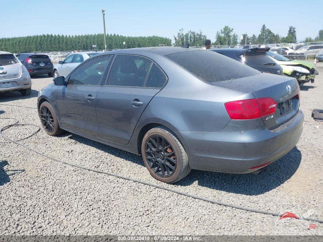 3VWDZ7AJ0BM365752 2011 VOLKSWAGEN JETTA photo no. 3