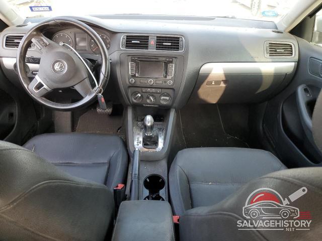 3VWLZ7AJ2BM021156 2011 VOLKSWAGEN JETTA photo no. 8