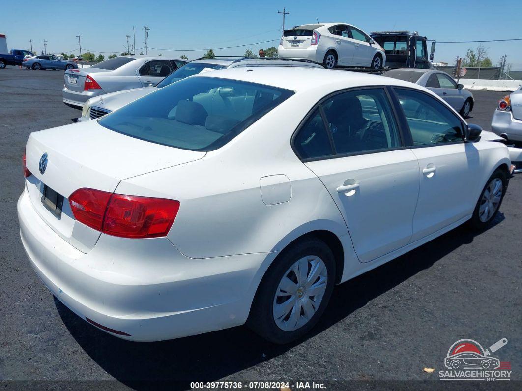 3VW1K7AJXCM344299 2012 VOLKSWAGEN JETTA photo no. 4
