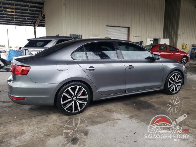 3VW5A7AJ3CM095767 2012 VOLKSWAGEN JETTA photo no. 3