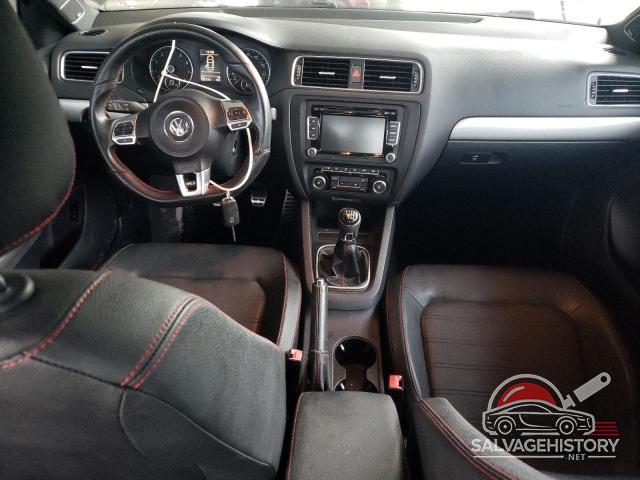 3VW5A7AJ3CM095767 2012 VOLKSWAGEN JETTA photo no. 8